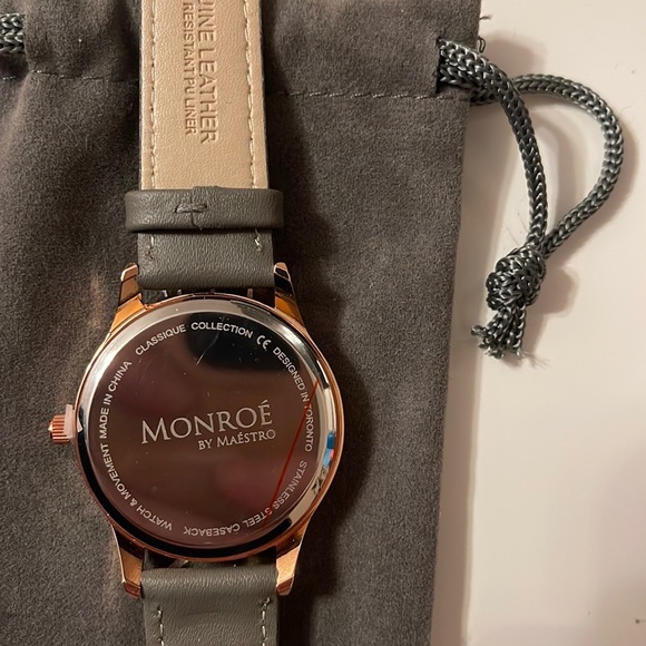 Monroé rose gold watch - Picture 5 of 6